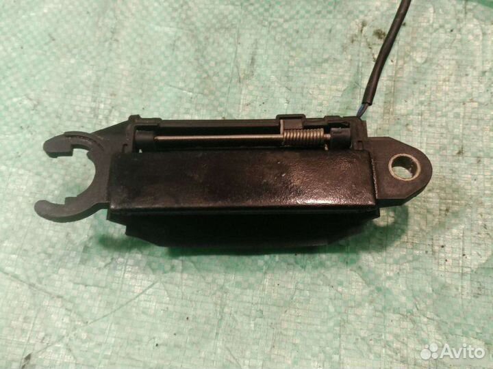 Ручка двери передняя правая Audi А6 C4