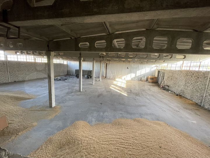 Склад, производство, сервис 2619 м²