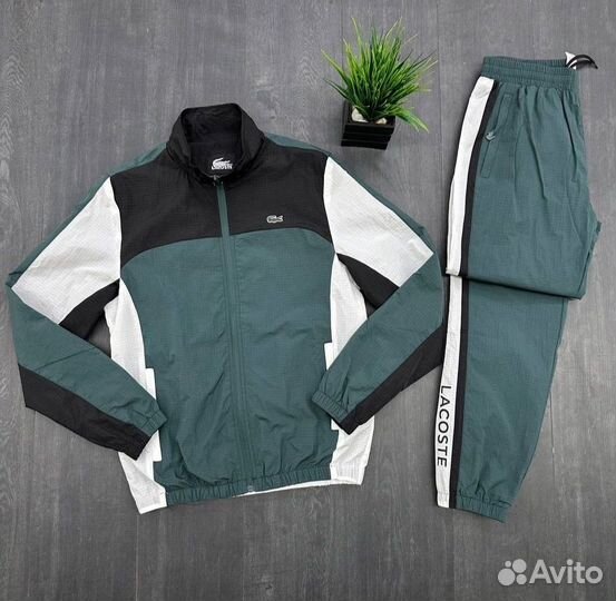 Спортивный костюм Lacoste