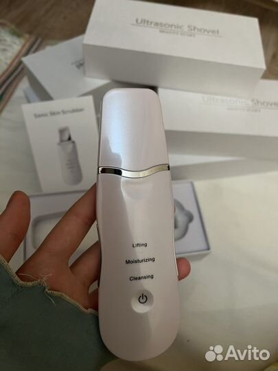 Ультразвуковой аппарат для чистки лица