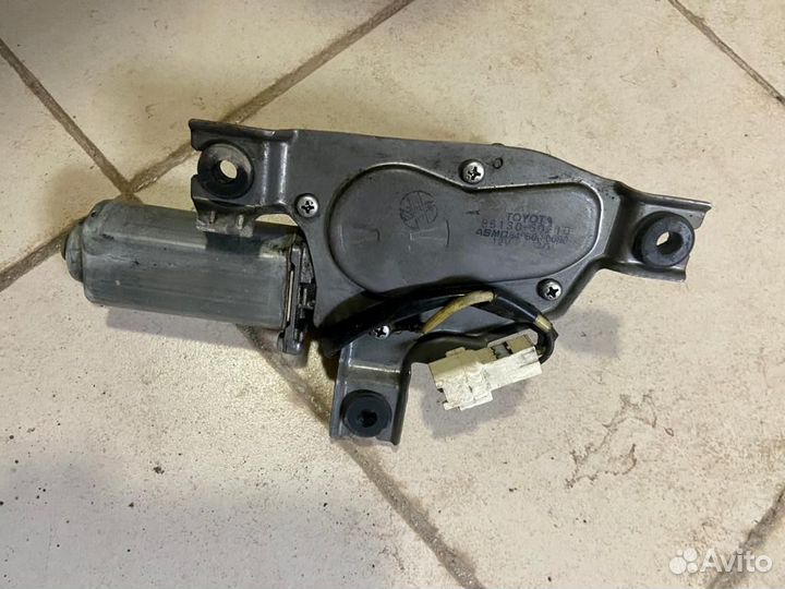 Мотрчик дворника Toyota Land Cruiser 105