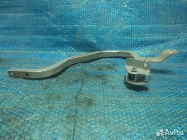 Петля крышки багажника Renault Logan 05-14