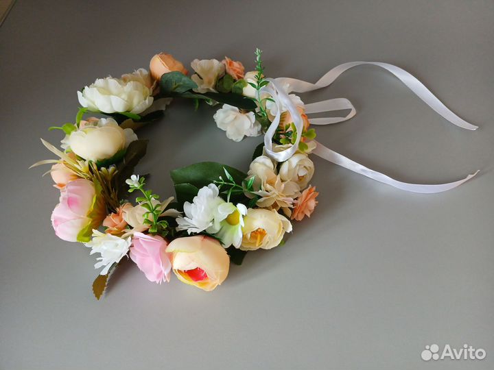 Венок на голову из цветов Пионы