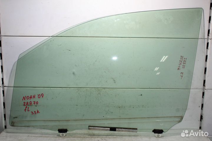 Стекло двери toyota noah 09* ZRR70 FR/LH