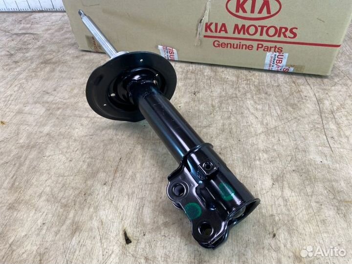 Амортизатор передний левый Hyundai Ix-35 TM 2010