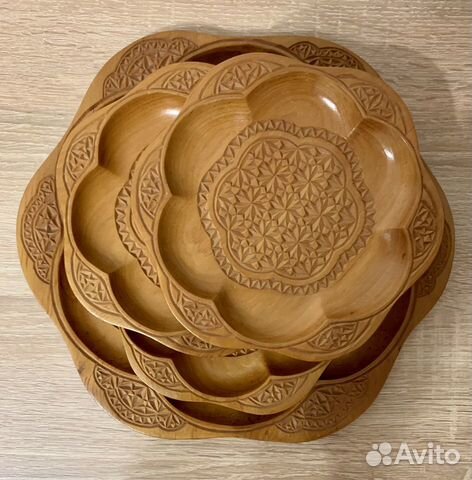 Набор декоративных тарелок из кедра