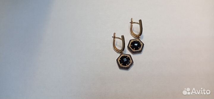 Золотые серьги