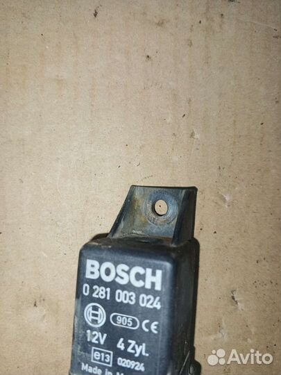 Реле свечей накала F1AE