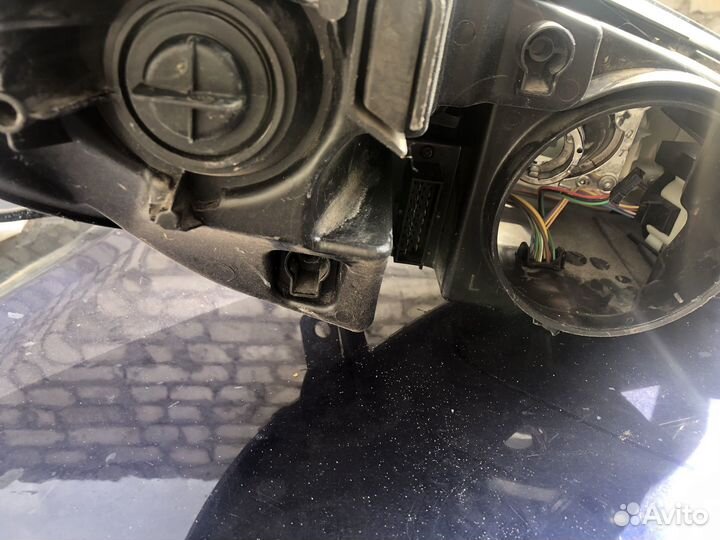 Фара передняя peugeot 407