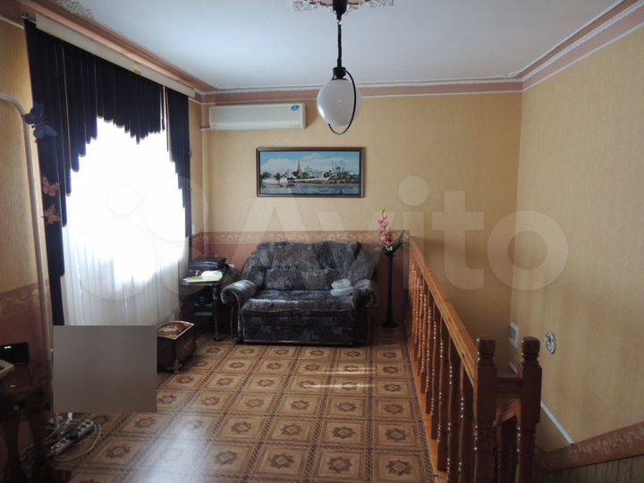 Дом 250 м² на участке 8 сот.