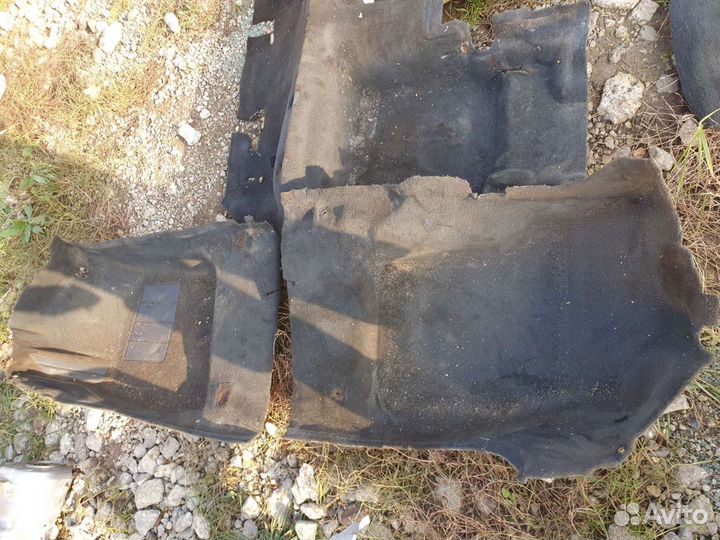 Ковер пола на вольво s40 2001г