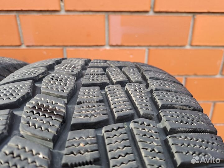 Viatti Brina V-521 215/60 R16 95T
