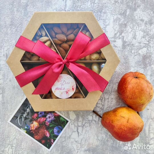 Подарок орехи и сухофрукты 1 сентября