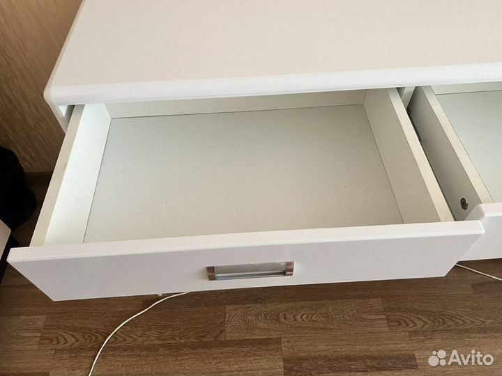 Туалетный столик