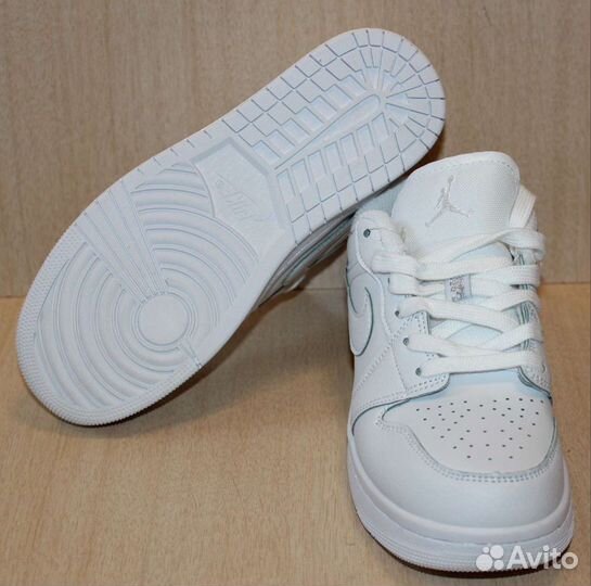 Кроссовки Nike Air Jordan р.32,34,35