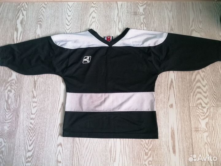 Продам защиту для занятия хоккеем