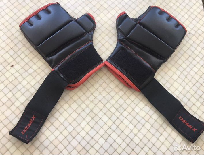 Бойцовские перчатки