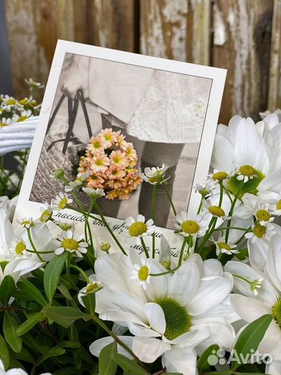 Цветы живые букеты/доставка