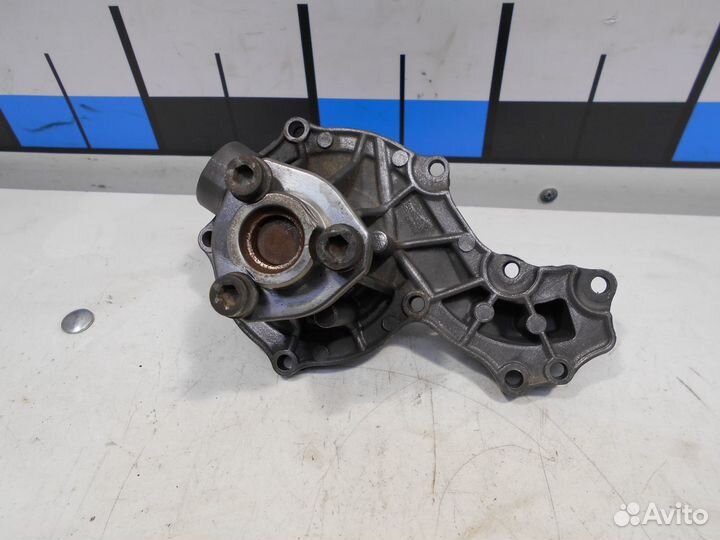 Помпа Audi A4 VW Passat B5