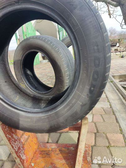 Goodyear EfficientGrip 19.5/65 R15