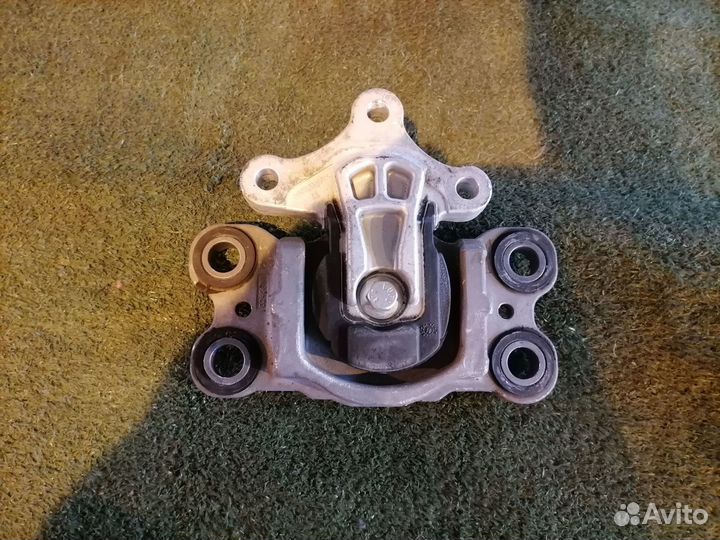 Опора двигателя (подушка двс) левая 31262710 Volvo