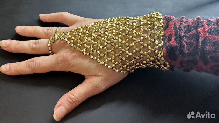 Браслет с кольцом на резинке