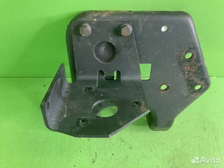 Кронштейн крепления mercedes-benz actros MP III