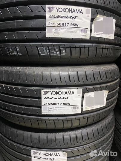 Yokohama BluEarth-GT AE-51 215/50 R17 95W