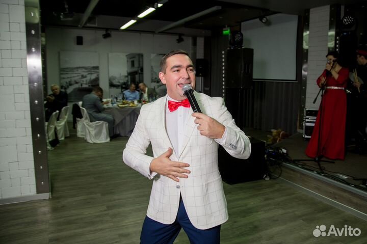 Ведущий праздников (свадьбы, юбилеи, корпоративы)