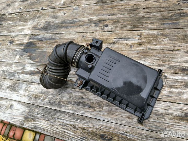 Toyota corolla 2003 1.8 гофра крышка возд фильтра