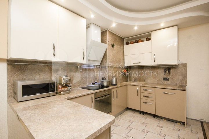 2-к. квартира, 88 м², 10/14 эт.
