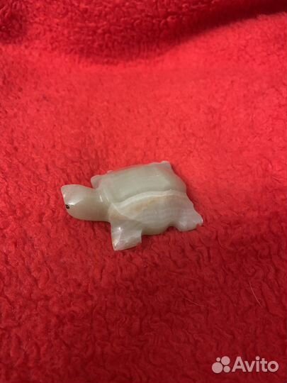 Фигурки из оникса и шунгита