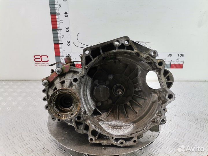 МКПП (механическая коробка переключения передач) V