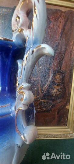 Большая антикварная ваза