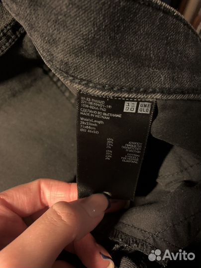 Джинсы черные uniqlo 28x33