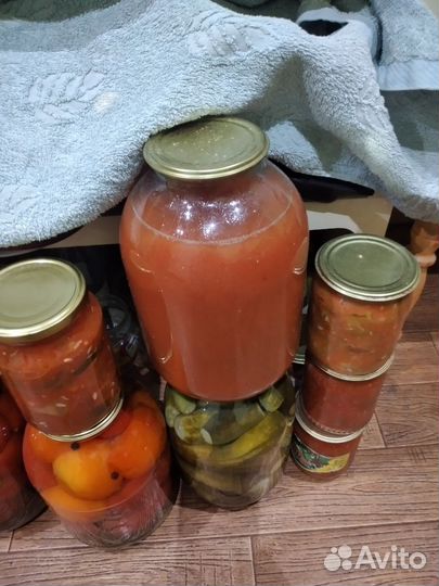 Солёные огурцы и