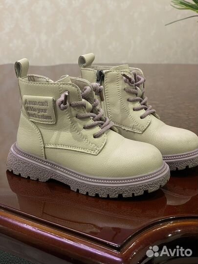 Ботинки демисезонные для девочки 22