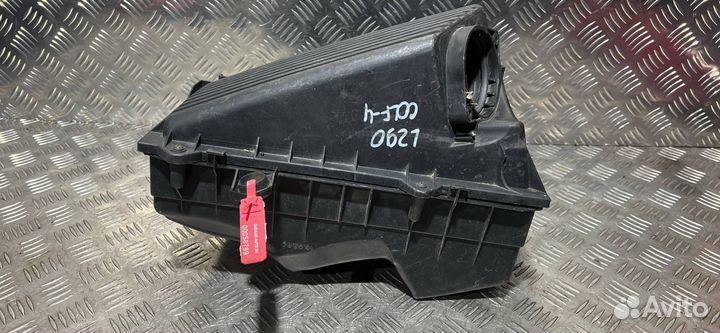 Корпус воздушногo фильтра Volkswagen Golf 4 2002