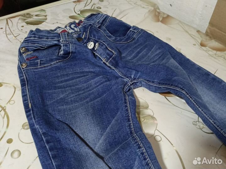 Джинсы