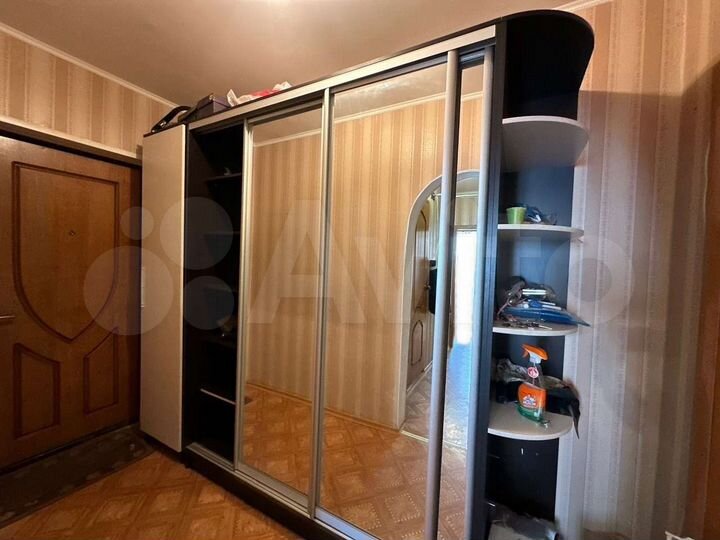 2-к. квартира, 52 м², 3/10 эт.