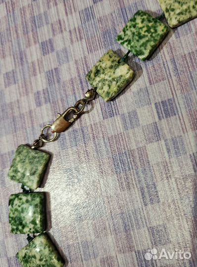 Бусы из натуральных камней