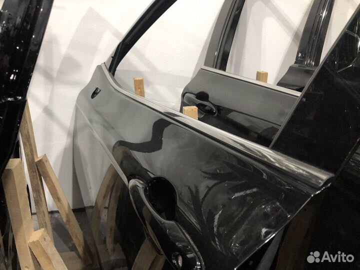 Молдинги дверей camry 70 75