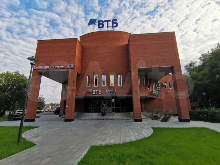 Продажа нежилого здания, 4817.4 м²