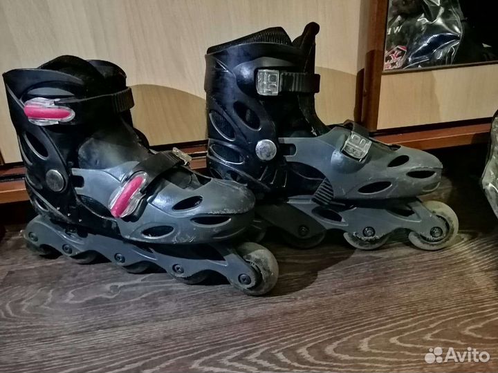 Роликовые коньки
