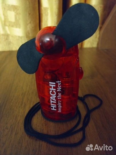 Портативный вентилятор на батарейках