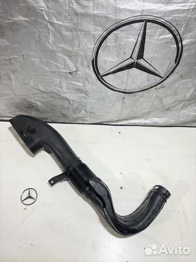 Патрубок воздушного фильтра Мерседес x204 Glk 651