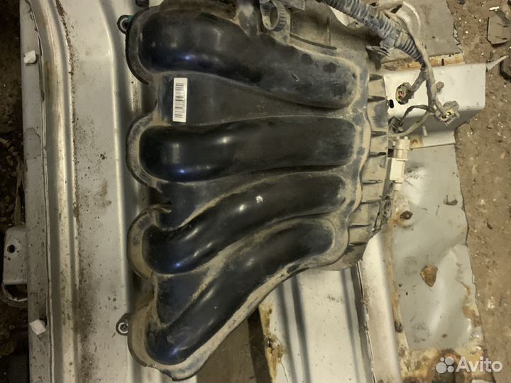 Впускной коллектор hyundai solaris 1