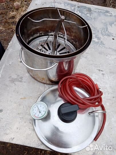 Коптильня Браво-10 литров с гидрозатвором