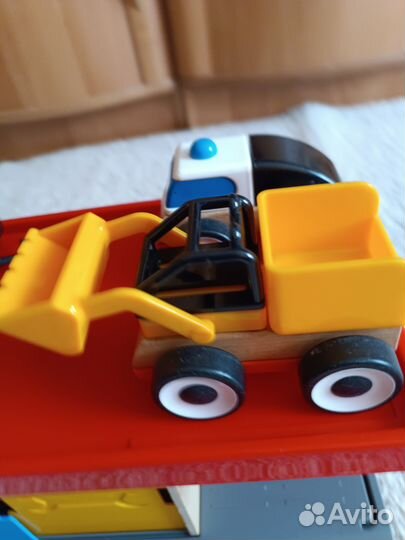 Парковка с машинками Икеа