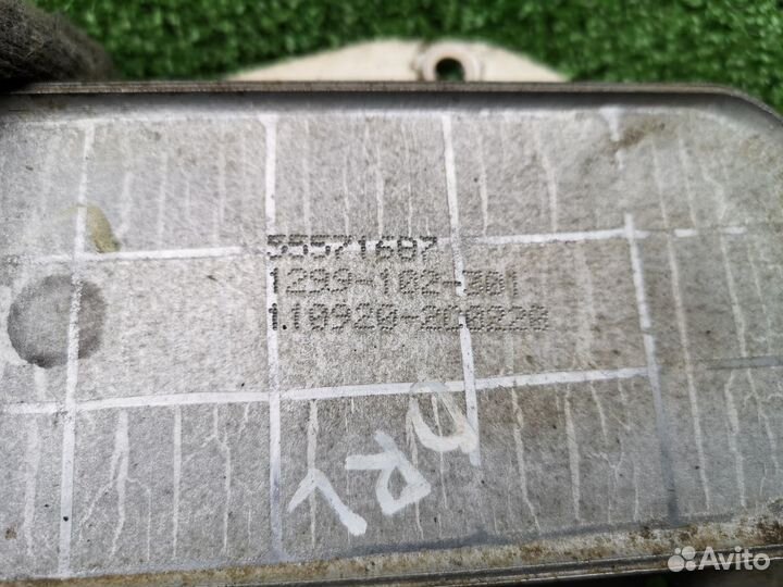 Радиатор масла на Astra H Corsa D Insignia 1.6/1.8